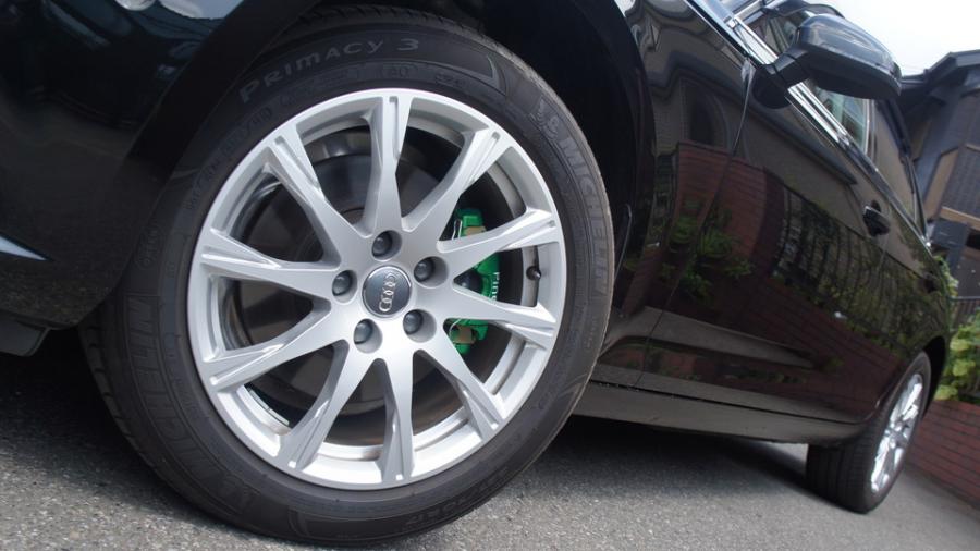 キャリパー塗装施工事例：アウディA4　キャリパー塗装COLOR:#072 royal vintage green pearl　ディクセルMタイプブレーキパット装着 IMG8_2021_UJjvij_sub3.jpg