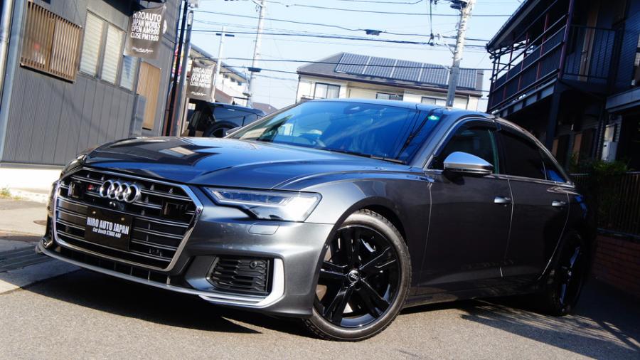 アウディS6　キャリパー塗装COLOR:#005 Deep coal black