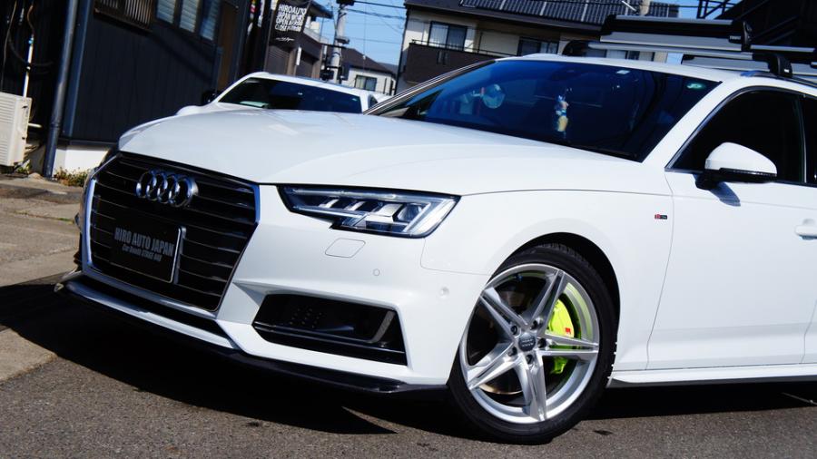 アウディA4アバント　キャリパー塗装COLOR:#1116 Acid green