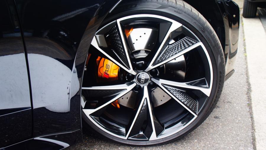 キャリパー塗装施工事例：アウディRS7　キャリパー塗装　COLOR:#030 Royal art pearl orange gold　ホイールオリジナル塗装 IMG8_2140_7FdDCU_sub4.jpg