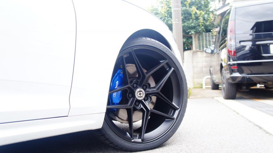 キャリパー塗装施工事例：アウディA5　キャリパー塗装　COLOR:#1115 Deep marine blue IMG8_2147_zeEHgL_sub7.jpg