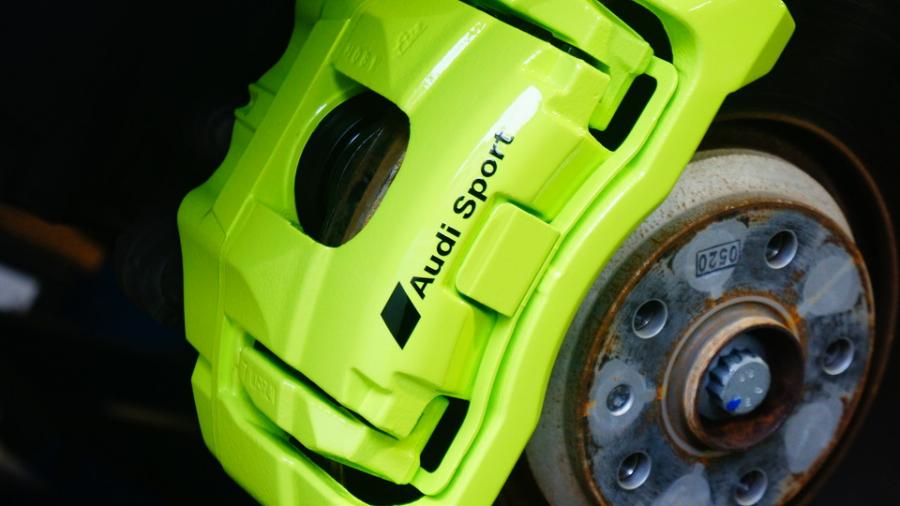 アウディTT　キャリパー塗装COLOR:#1116 Acid green