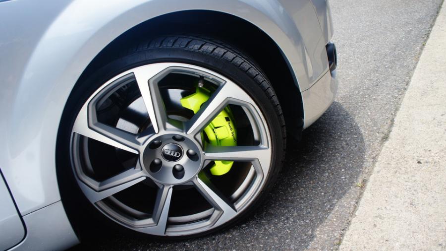 キャリパー塗装施工事例：アウディTT　キャリパー塗装COLOR:#1116 Acid green IMG8_2162_6302Ah_sub5.jpg