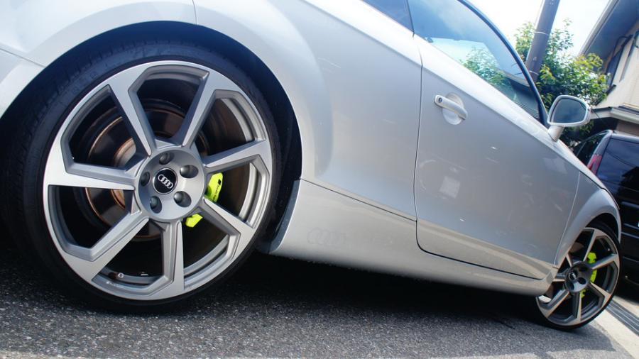 キャリパー塗装施工事例：アウディTT　キャリパー塗装COLOR:#1116 Acid green IMG8_2162_6302Ah_sub7.jpg