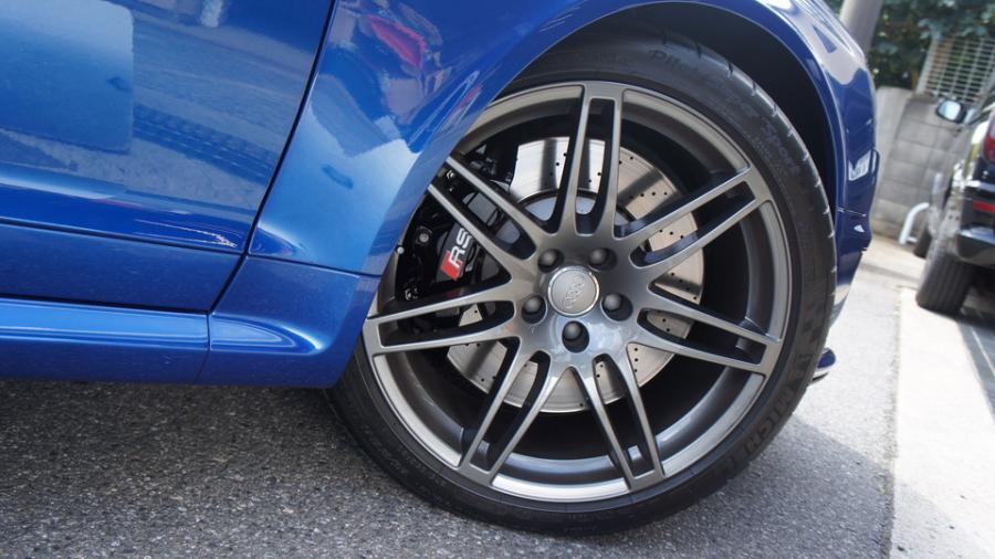 キャリパー塗装施工事例：アウディRS6　キャリパー塗装COLOR:オリジナルブラック IMG8_2170_K0bI3F_sub3.jpg