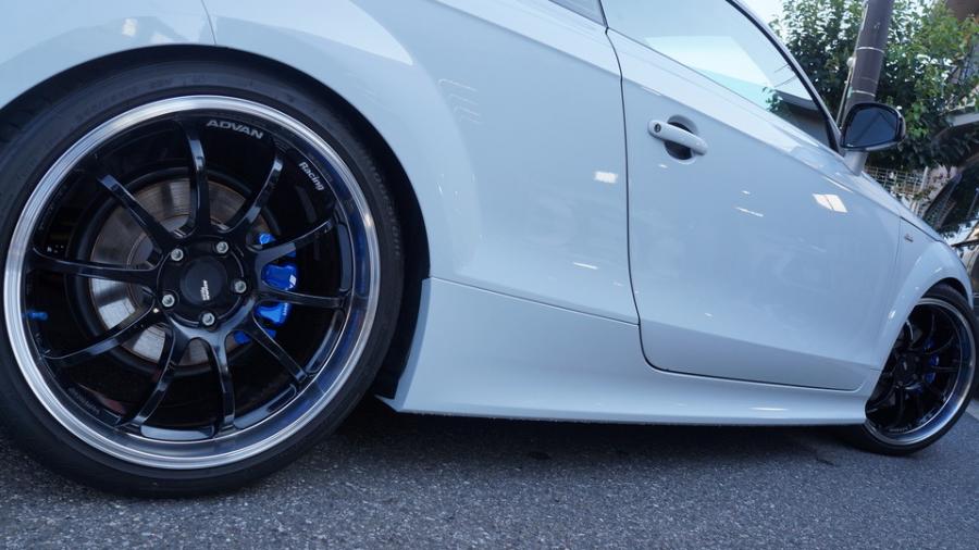 キャリパー塗装施工事例：アウディTT　キャリパー塗装COLOR:#1115 Deep marine blue IMG8_2339_fjeYn4_sub7.jpg