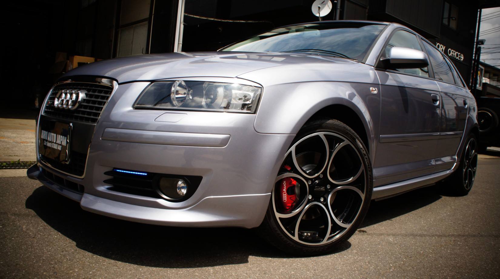 キャリパー塗装施工事例：Audi A3キャリパー塗装＆LOGO★COLOR：ブレンボレッド IMG8_818_U6Or1u_sub4.jpg