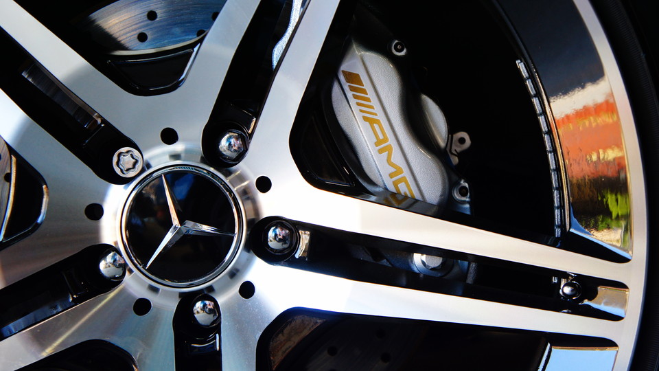 キャリパー塗装施工事例：ベンツＳクラスＷ221純正キャリパー塗装　ＣＯＬＯＲ：#052 premium platinum silver IMG9_1050_V5Xpnv_sub1.jpg