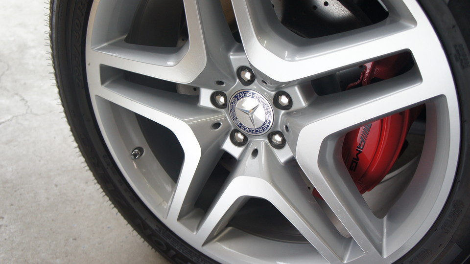 キャリパー塗装施工事例：ベンツGL550純正キャリパー塗装　COLOR：#001 Italian losso solid IMG9_1126_20iCT2_sub2.jpg