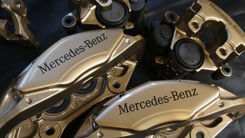 ベンツCクラスW205純正キャリパー塗装　COLOR:＃1107PRATINUM NEW BRONZE PEARL METALLIC