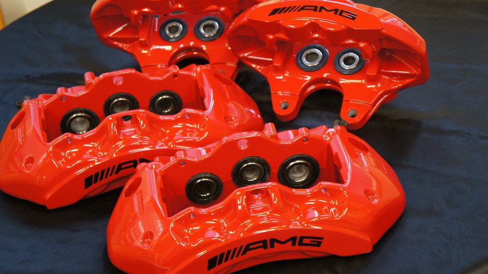 キャリパー塗装施工事例：ベンツCLS63AMG純正キャリパー塗装　COLOR：#001 Italian losso solid IMG9_1142_wBEXgm_sub2.jpg