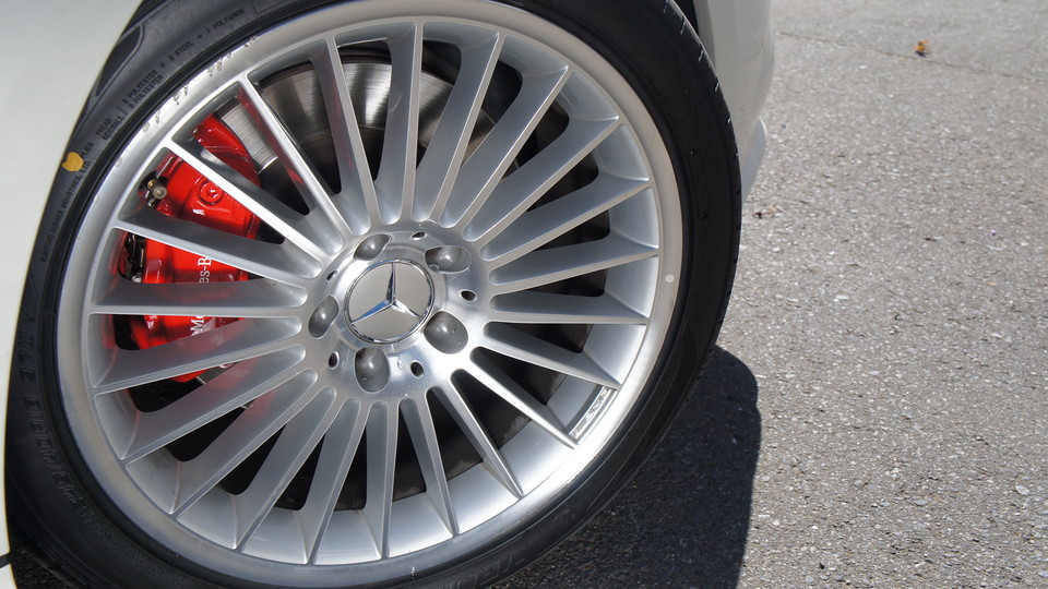 キャリパー塗装施工事例：ベンツＣＬＳ純正キャリパー塗装　ＣＯＬＯＲ：#001 Italian losso solid IMG9_1155_cDIelH_sub4.jpg