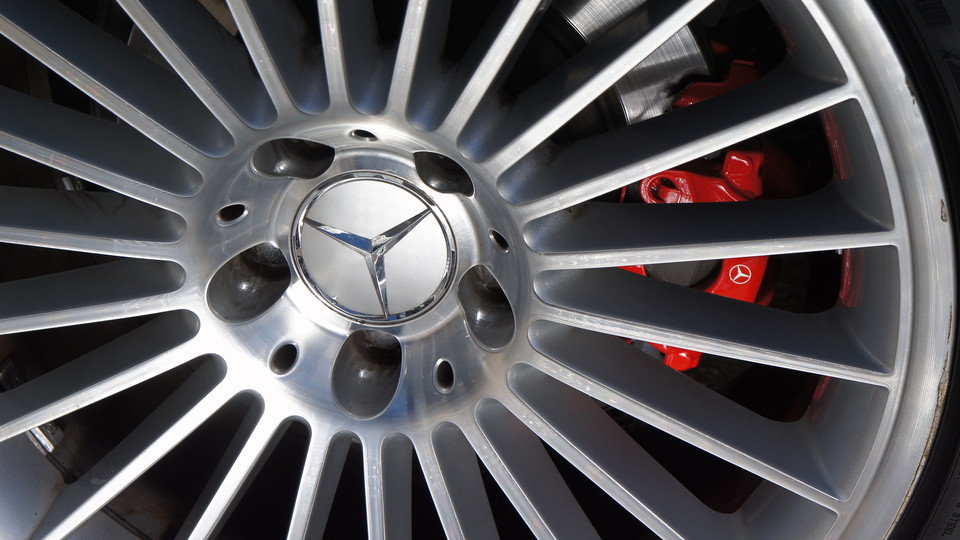 キャリパー塗装施工事例：ベンツＣＬＳ純正キャリパー塗装　ＣＯＬＯＲ：#001 Italian losso solid IMG9_1155_cDIelH_sub5.jpg