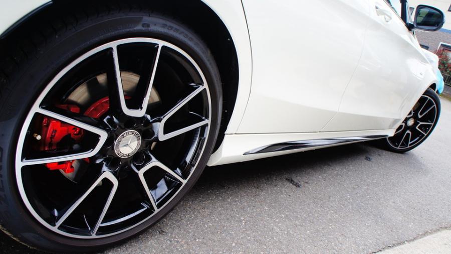 キャリパー塗装施工事例：ベンツC450純正キャリパー塗装＆ローター塗装　COLOR:#001 Italian losso solid IMG9_1321_1WRSrD_sub8.jpg