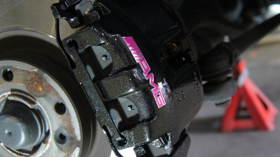 キャリパー塗装施工事例：ベンツG55AMG・キャリパー塗装　COLOR:#009 Hyper metallic black IMG9_1364_2c6GiI_sub1.jpg