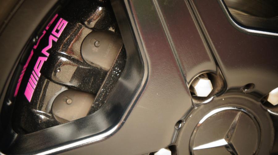 キャリパー塗装施工事例：ベンツG55AMG・キャリパー塗装　COLOR:#009 Hyper metallic black IMG9_1364_2c6GiI_sub5.jpg