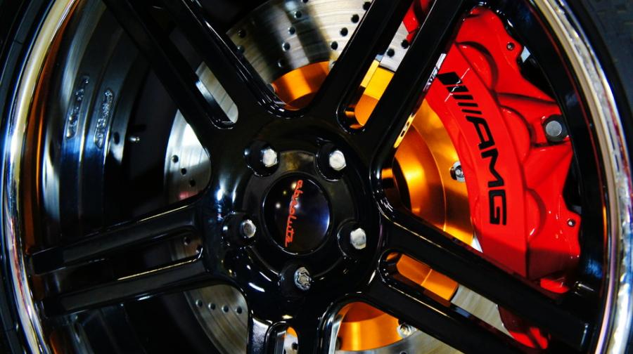 キャリパー塗装施工事例：ベンツSL63AMG　キャリパー塗装　COLOR:#001 Italian losso solid IMG9_1388_DmezHz_sub5.jpg