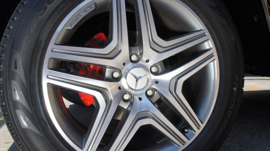 キャリパー塗装施工事例：ベンツG350d　キャリパー塗装　COLOR：#001 Italian losso solid IMG9_1394_BL5xYP_sub5.jpg