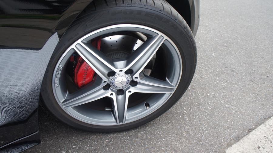 キャリパー塗装施工事例：ベンツCクラス　キャリパー塗装　COLOR:#010 premiun rouge candy red IMG9_1431_PH8Njt_sub5.jpg