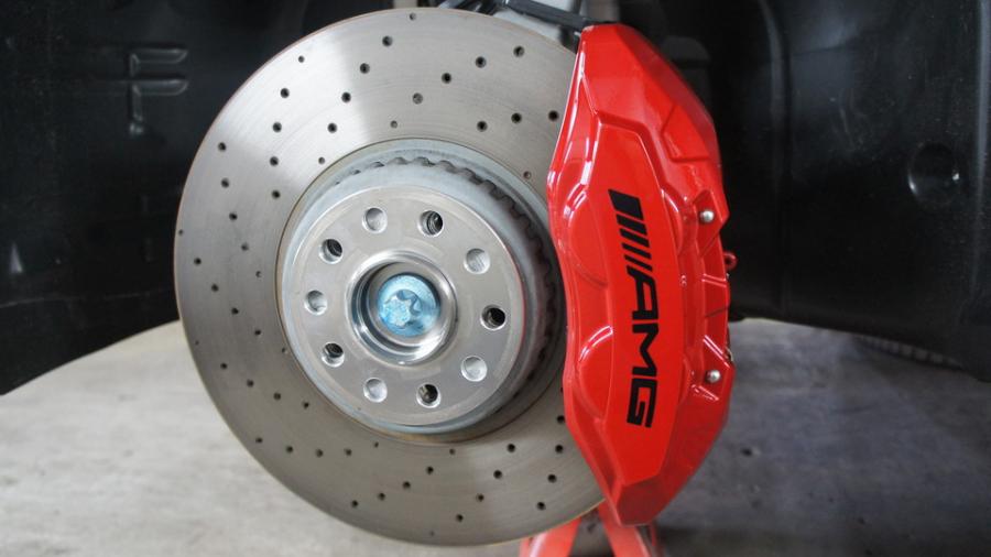 キャリパー塗装施工事例：ベンツC43AMG　キャリパー塗装　COLOR:#001 Italian losso solid IMG9_1455_HVfnSy_sub1.jpg