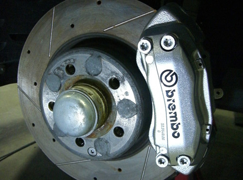 キャリパー塗装施工事例：W211 E320T IMG9_146_lq0xhO_sub1.jpg