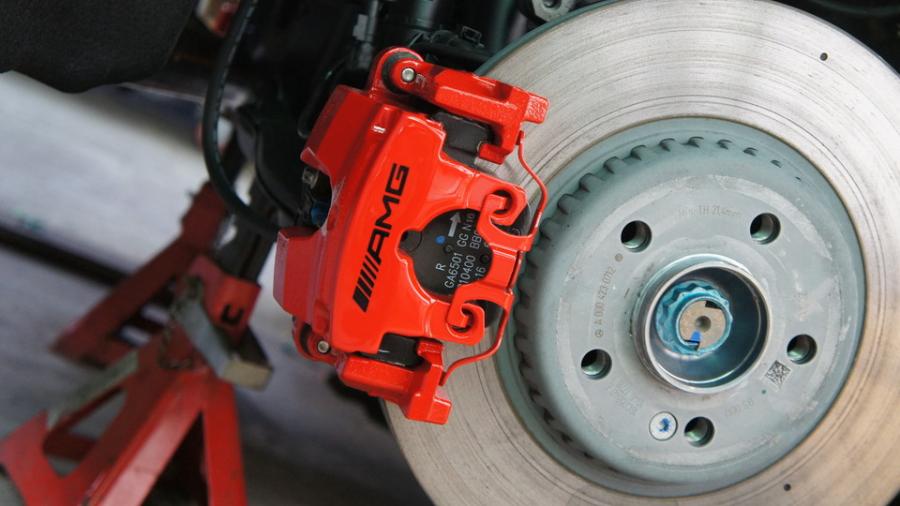 キャリパー塗装施工事例：ベンツC43AMG　キャリパー塗装　COLOR:#001 Italian losso solid IMG9_1490_I054Qu_sub2.jpg