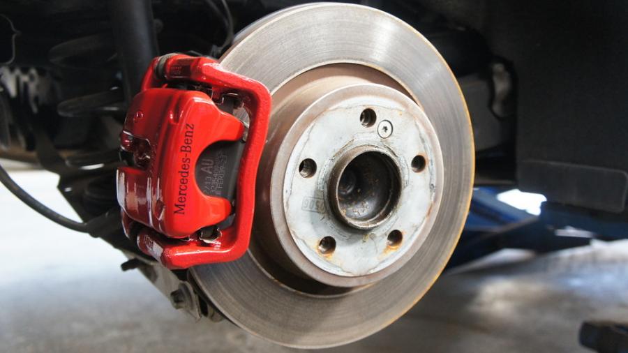 キャリパー塗装施工事例：ベンツCLA　キャリパー塗装　COLOR:#001 Italian losso solid IMG9_1533_tIvIY2_sub2.jpg