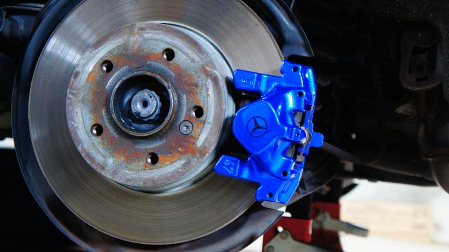 キャリパー塗装施工事例：ベンツSLK350 W171　キャリパー塗装　COLOR:#1115 Deep marine blue IMG9_1577_AjnHXu_sub2.jpg