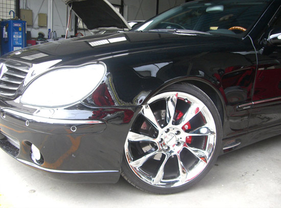 キャリパー塗装施工事例：W220 S320 IMG9_157_kG6HZ8_sub2.jpg