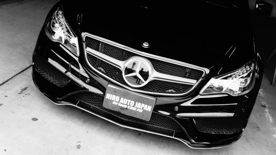 キャリパー塗装施工事例：ベンツEクラス　キャリパー塗装　COLOR:#001 Italian losso solid IMG9_1591_z0jVGn_sub5.jpg