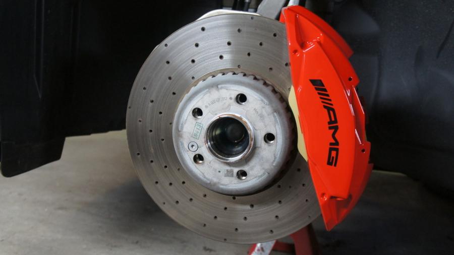 キャリパー塗装施工事例：ベンツEクラス　キャリパー塗装　COLOR:#001 Italian losso solid IMG9_1594_gLahGp_sub1.jpg