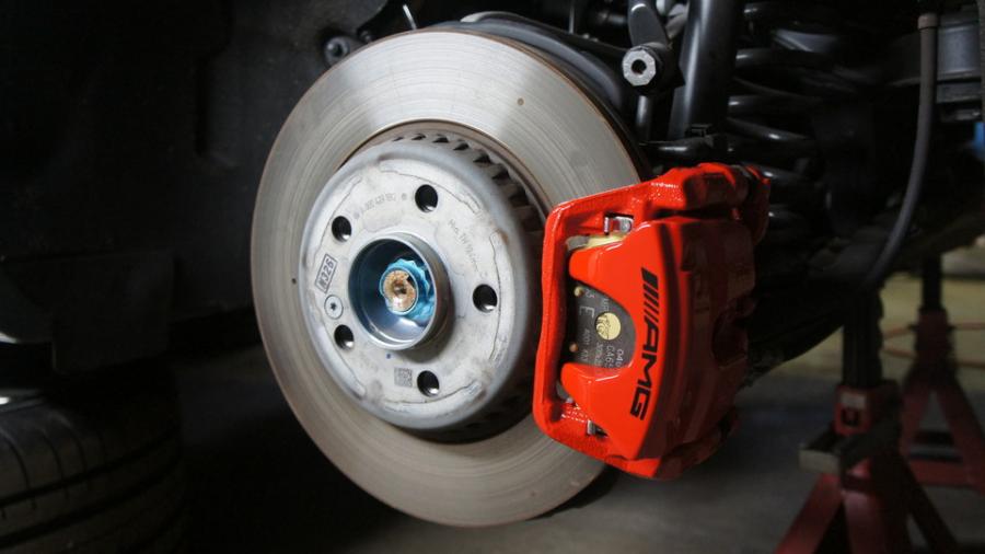 キャリパー塗装施工事例：ベンツEクラス　キャリパー塗装　COLOR:#001 Italian losso solid IMG9_1594_gLahGp_sub2.jpg