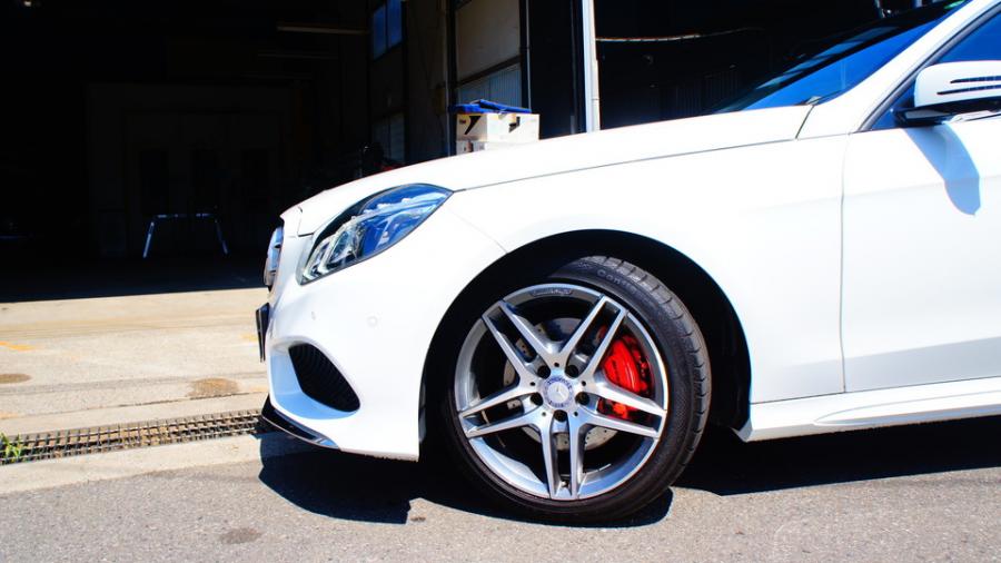 キャリパー塗装施工事例：ベンツEクラスW213　キャリパー塗装　COLOR:#1112 Racing red IMG9_1601_Ubr1mr_sub5.jpg