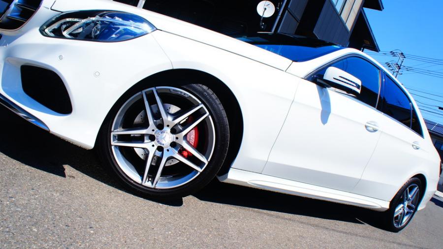 キャリパー塗装施工事例：ベンツEクラスW213　キャリパー塗装　COLOR:#1112 Racing red IMG9_1601_Ubr1mr_sub6.jpg