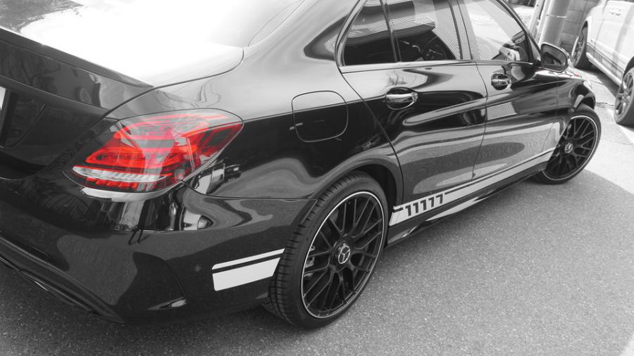 キャリパー塗装施工事例：ベンツCクラス　キャリパー塗装＆D-DASHブレーキパット装着　COLOR:#020 hawaiian passion yellow IMG9_1649_LC0c5x_sub9.jpg