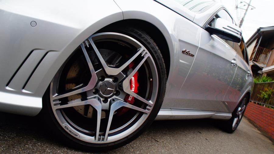 キャリパー塗装施工事例：ベンツE63AMG　キャリパー塗装　COLOR:#001 Italian losso solid IMG9_1652_fqZvgq_sub4.jpg