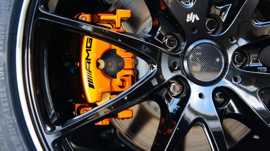 キャリパー塗装施工事例：ベンツCクラスW205　キャリパー塗装　COLOR:#030 Royal art pearl orange gold IMG9_1664_6U6gMt_sub9.jpg