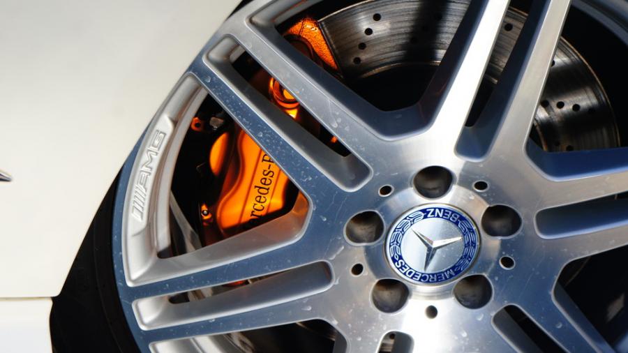 キャリパー塗装施工事例：ベンツS212Eクラス　キャリパー塗装　COLOR:#030 Royal art pearl orange gold IMG9_1673_HAVOYl_sub4.jpg