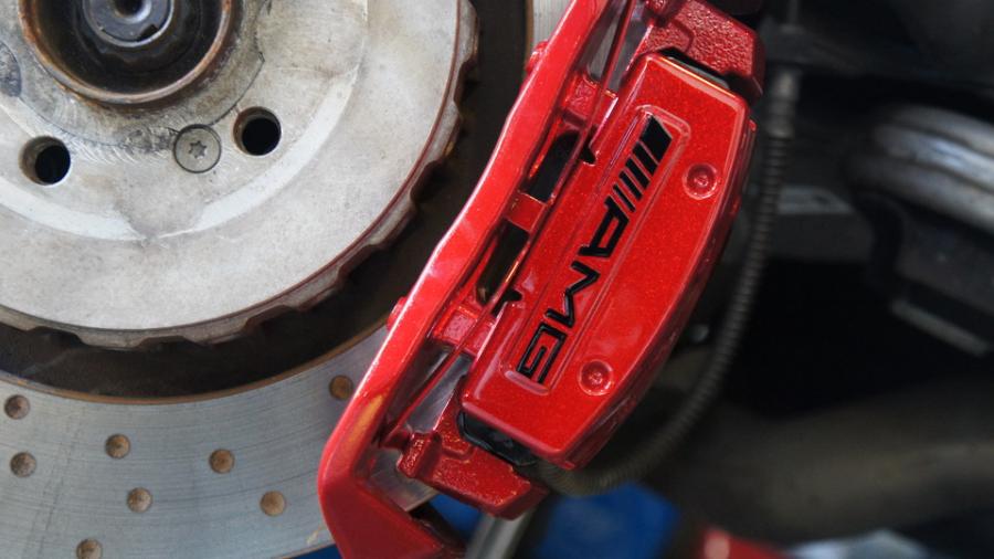 キャリパー塗装施工事例：ベンツS63AMG　キャリパー塗装　COLOR:#011 royal flash candy red IMG9_1691_8AXOsw_sub2.jpg