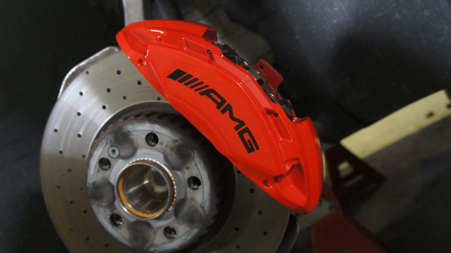 キャリパー塗装施工事例：ベンツＣクラスクーペ　キャリパー塗装　COLOR：#001 Italian losso solid IMG9_1702_We3LTn_sub2.jpg