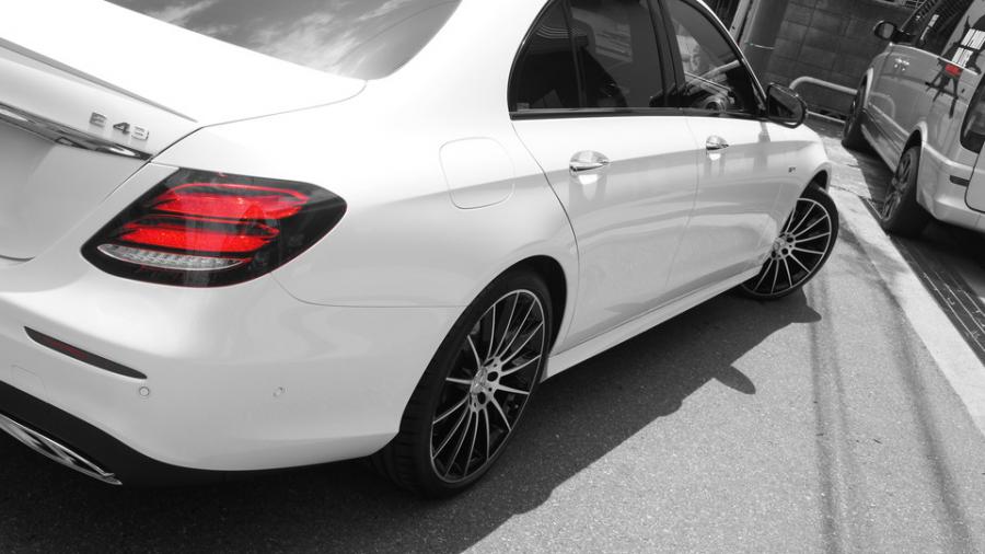 キャリパー塗装施工事例：ベンツE43　キャリパー塗装、ローター塗装　COLOR:#001 Italian losso solid、D-DASHダストダウンブレーキパット装着 IMG9_1732_2lodYu_sub8.jpg