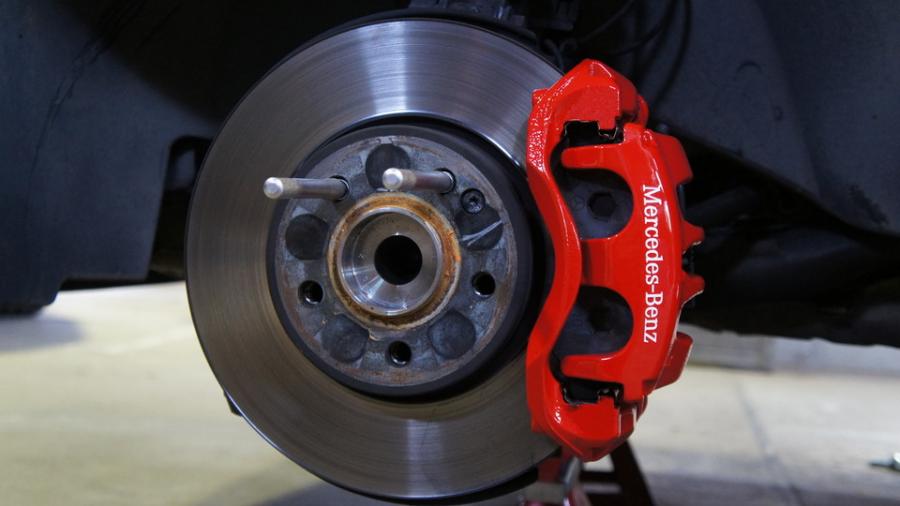 キャリパー塗装施工事例：ベンツVクラス　キャリパー塗装　COLOR:#001 Italian losso solid IMG9_1736_hUcyOX_sub1.jpg