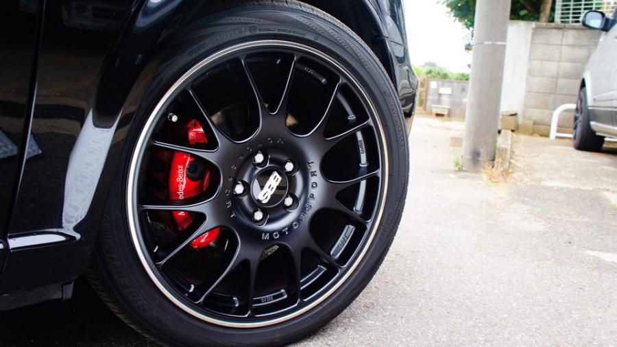 キャリパー塗装施工事例：ベンツVクラス　キャリパー塗装　COLOR:#001 Italian losso solid IMG9_1736_hUcyOX_sub4.jpg