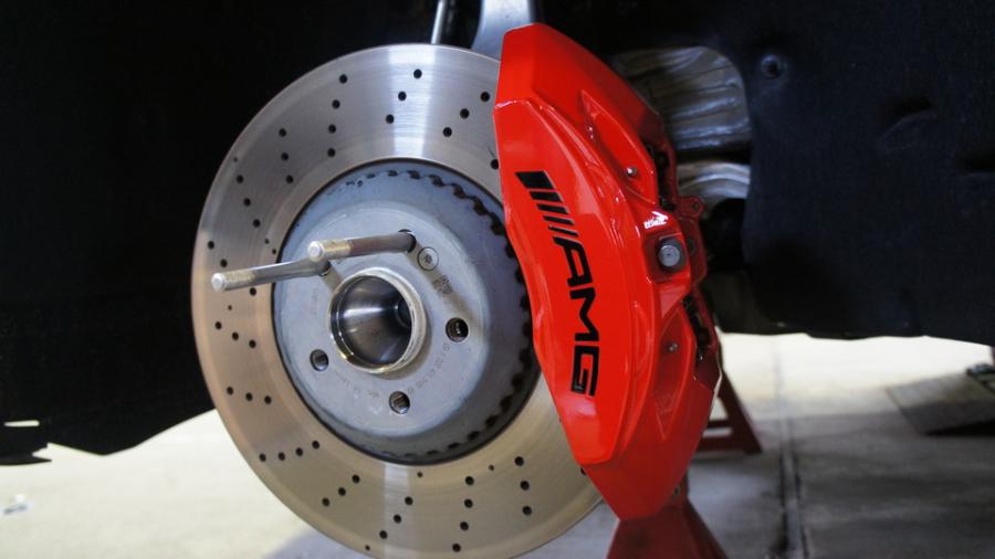 キャリパー塗装施工事例：ベンツSクラス　キャリパー塗装　COLOR:#001 Italian losso solid　バンパーモールキャリパー同色塗装 IMG9_1745_G8aPG1_sub1.jpg