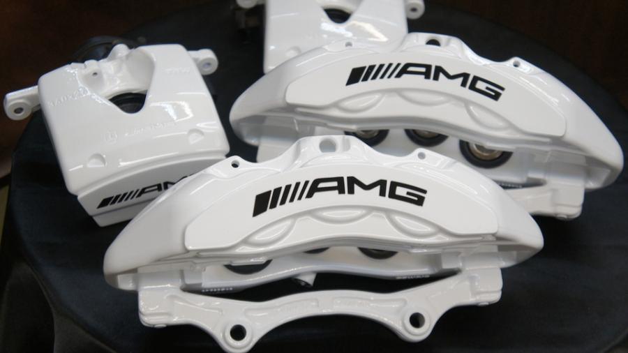 ベンツAMG　キャリパー塗装　COLOR:パールホワイト