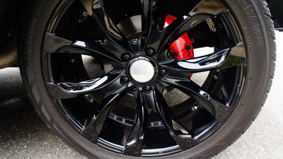 キャリパー塗装施工事例：ベンツG350　キャリパー塗装　COLOR:#001 Italian losso solid IMG9_1764_RwxtmY_sub5.jpg