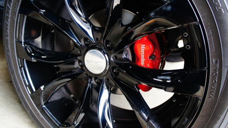 キャリパー塗装施工事例：ベンツG350　キャリパー塗装　COLOR:#001 Italian losso solid IMG9_1764_RwxtmY_sub7.jpg