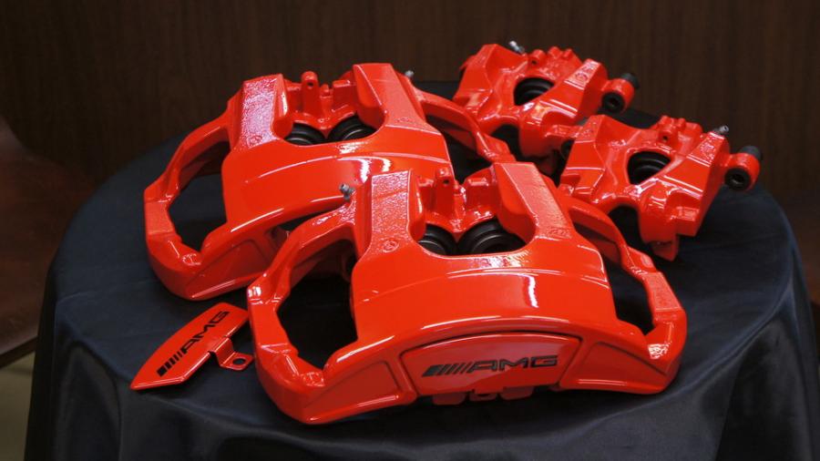 キャリパー塗装施工事例：ベンツEクラス　キャリパー塗装　COLOR:#001 Italian losso solid IMG9_1785_MZM5XP_sub1.jpg