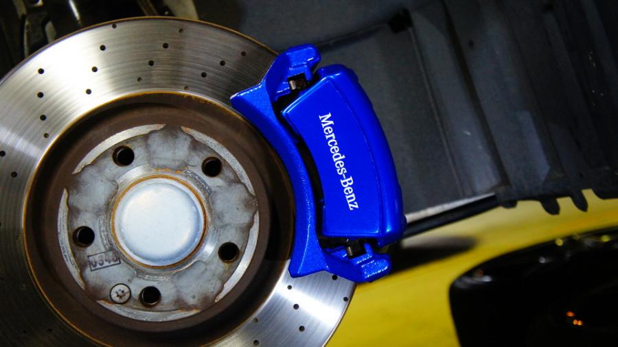 キャリパー塗装施工事例：ベンツCLA250　キャリパー塗装　COLOR:#1115 Deep marine blue IMG9_1808_DG8QNZ_sub1.jpg