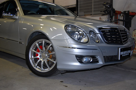 キャリパー塗装施工事例：E-Class IMG9_182_OmfOTn_sub2.jpg